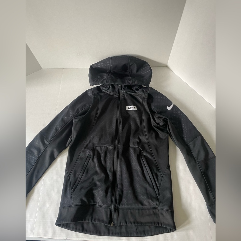 Nike Lebron James full zip hoodie kids size large